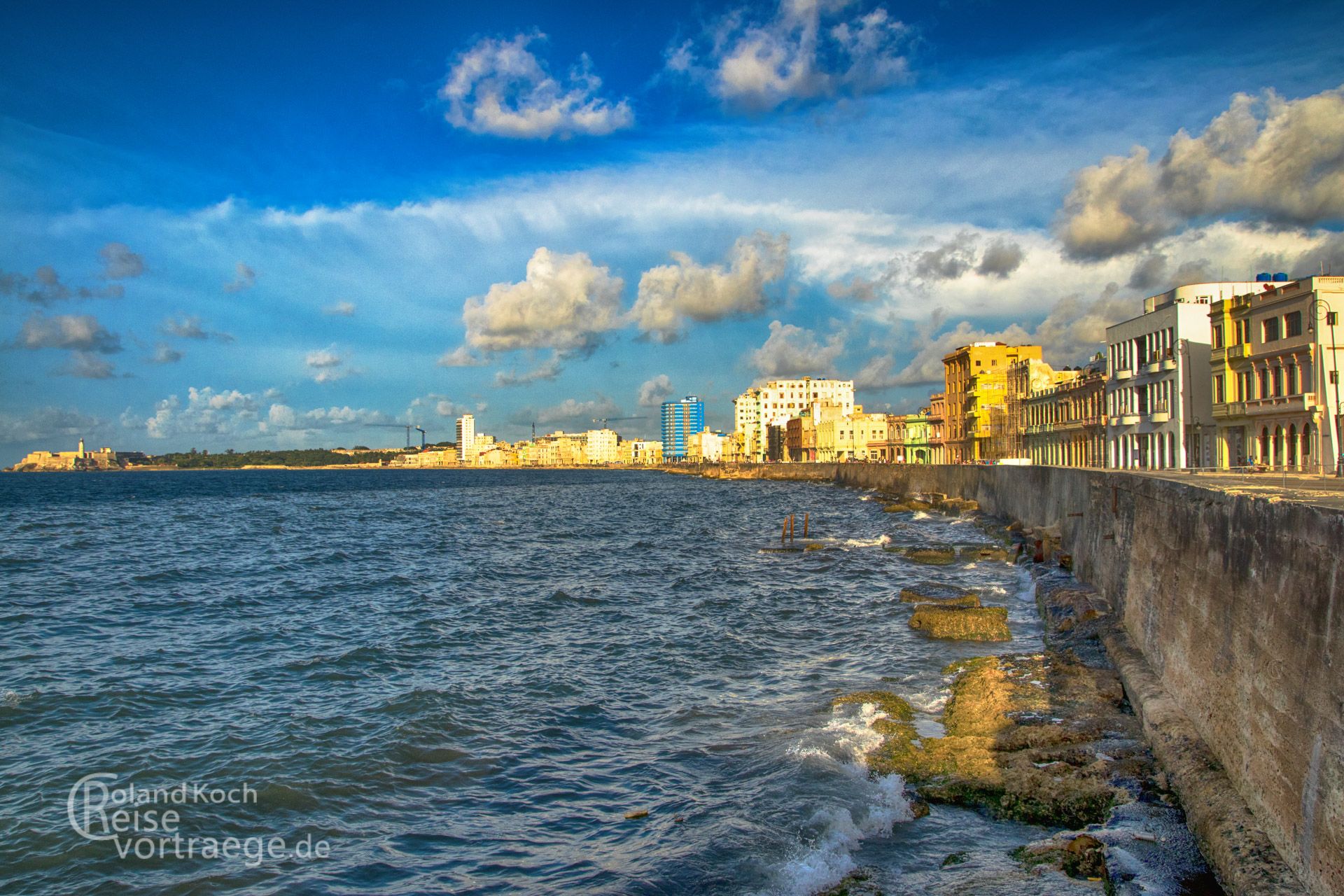 Cuba, Havanna, Malecon am Abend